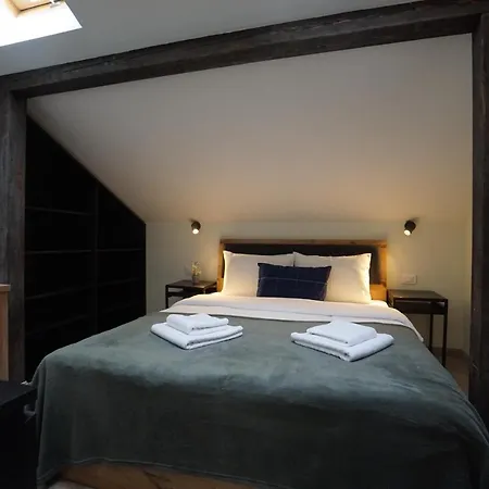 בית הארחה Urban 4*